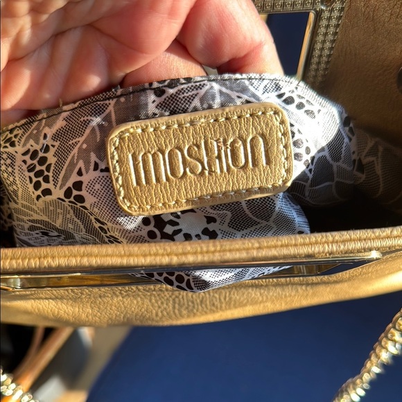 Imoshion Gold Clutch Elegant Minimalist Design - Picture 7 of 8